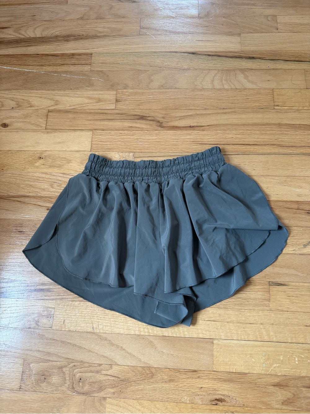 CRZ Yoga 2 in 1 Chloe running shorts size, small grey sage